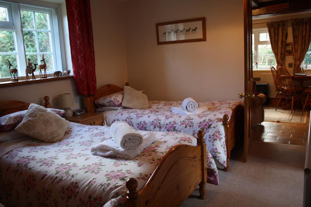 Brookleys Guest House Bidford Bagian luar foto