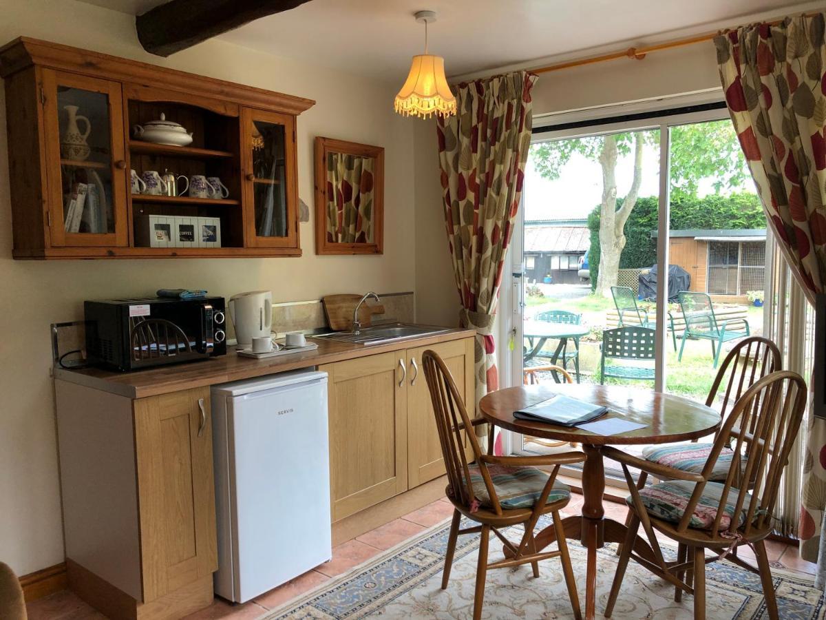 Brookleys Guest House Bidford Bagian luar foto